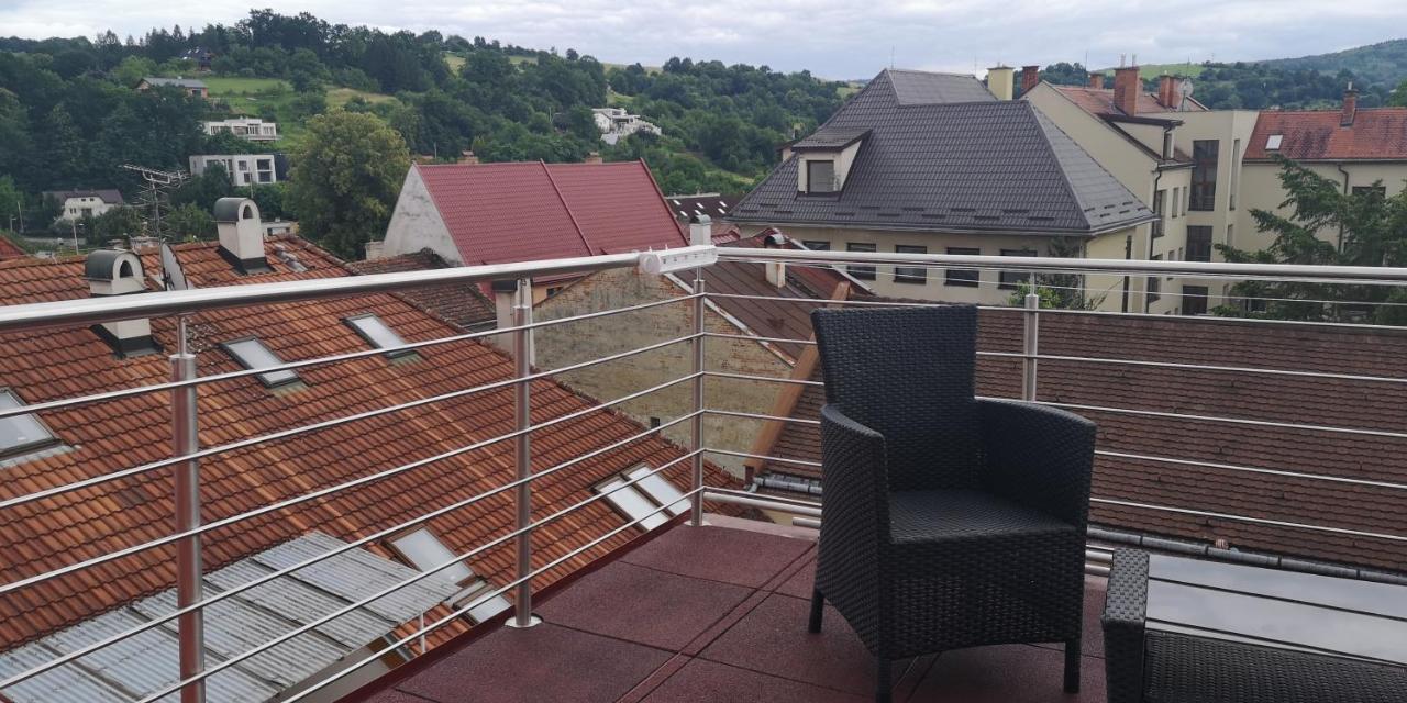 Centrum Apartman S- Dom Bardejov Bagian luar foto