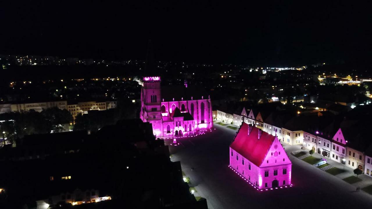Centrum Apartman S- Dom Bardejov Bagian luar foto