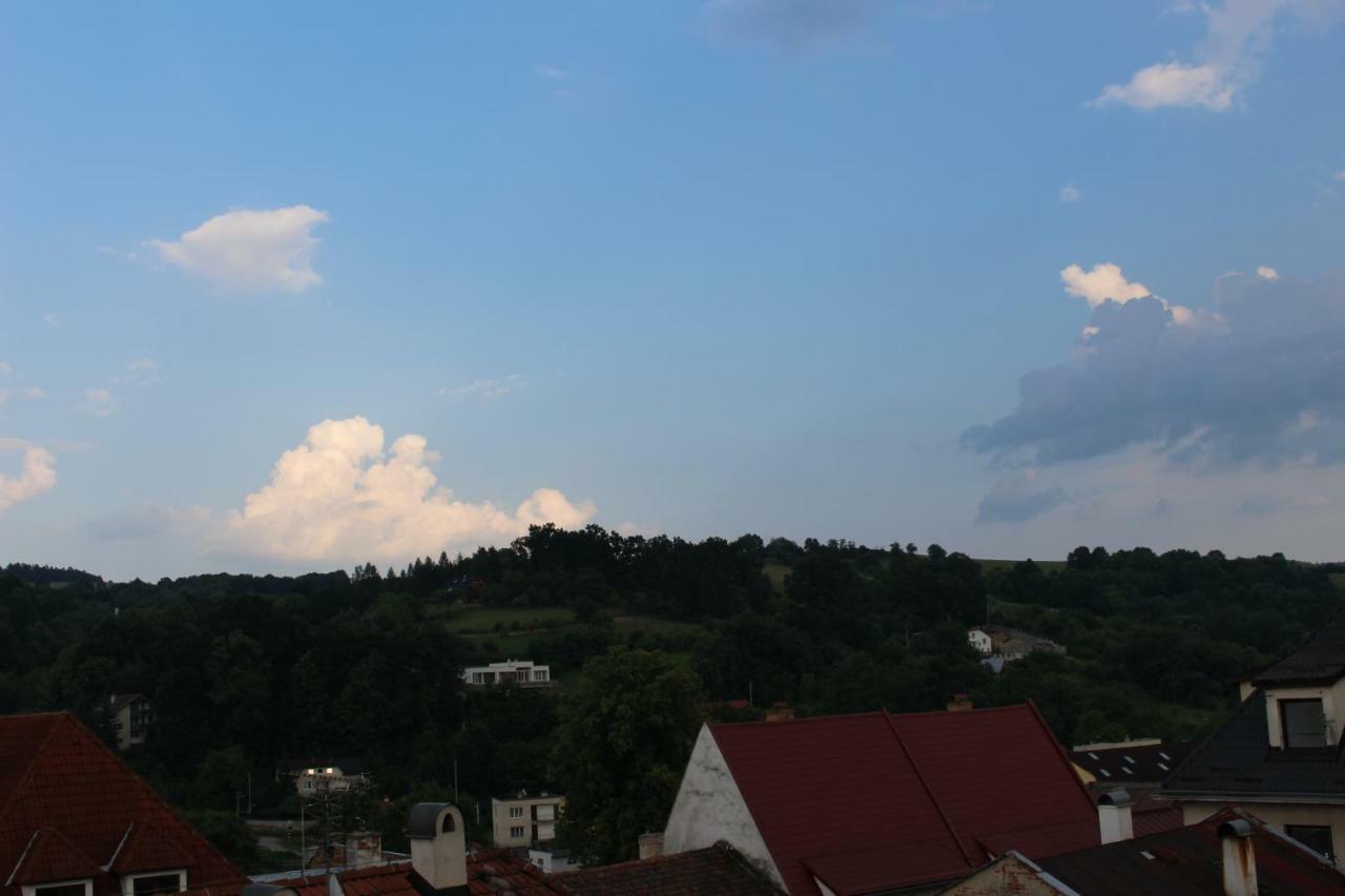 Centrum Apartman S- Dom Bardejov Bagian luar foto